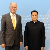 Baake und Zheng (http://www.bmwi.de/DE/Presse/pressemitteilungen,did=753184.html)